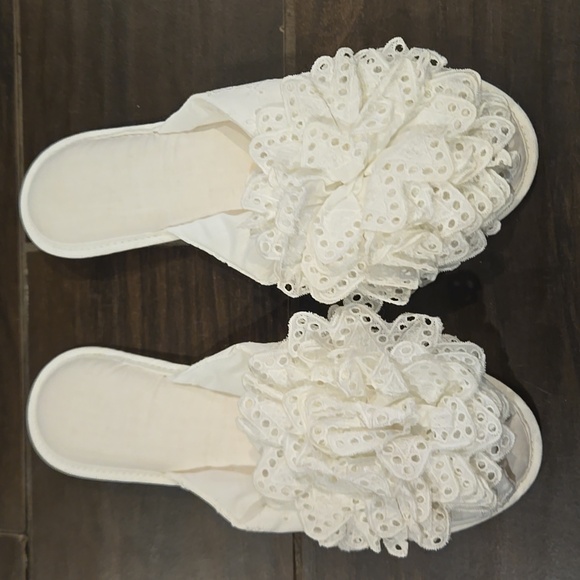 Vintage 1950/1960's White Lace/Cotton Slippers Sz Large 8-9 NWOT - Picture 2 of 5